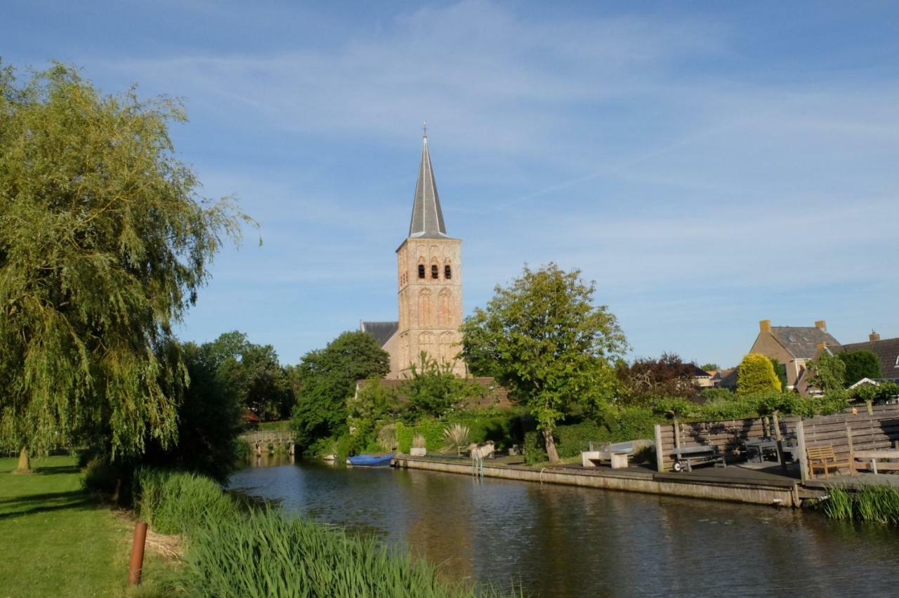 De Rozenbottel Villa Tzummarum Exteriör bild