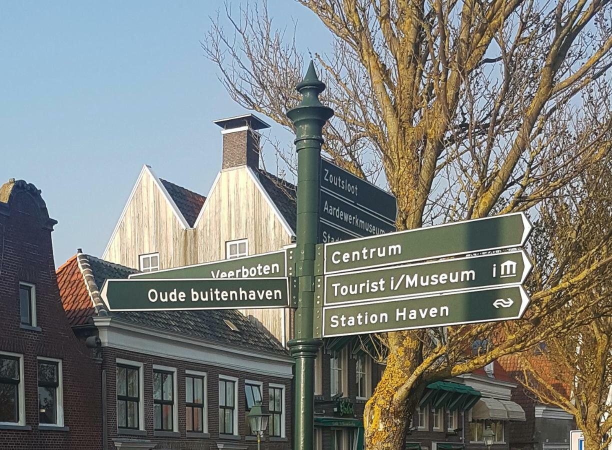 De Rozenbottel Villa Tzummarum Exteriör bild